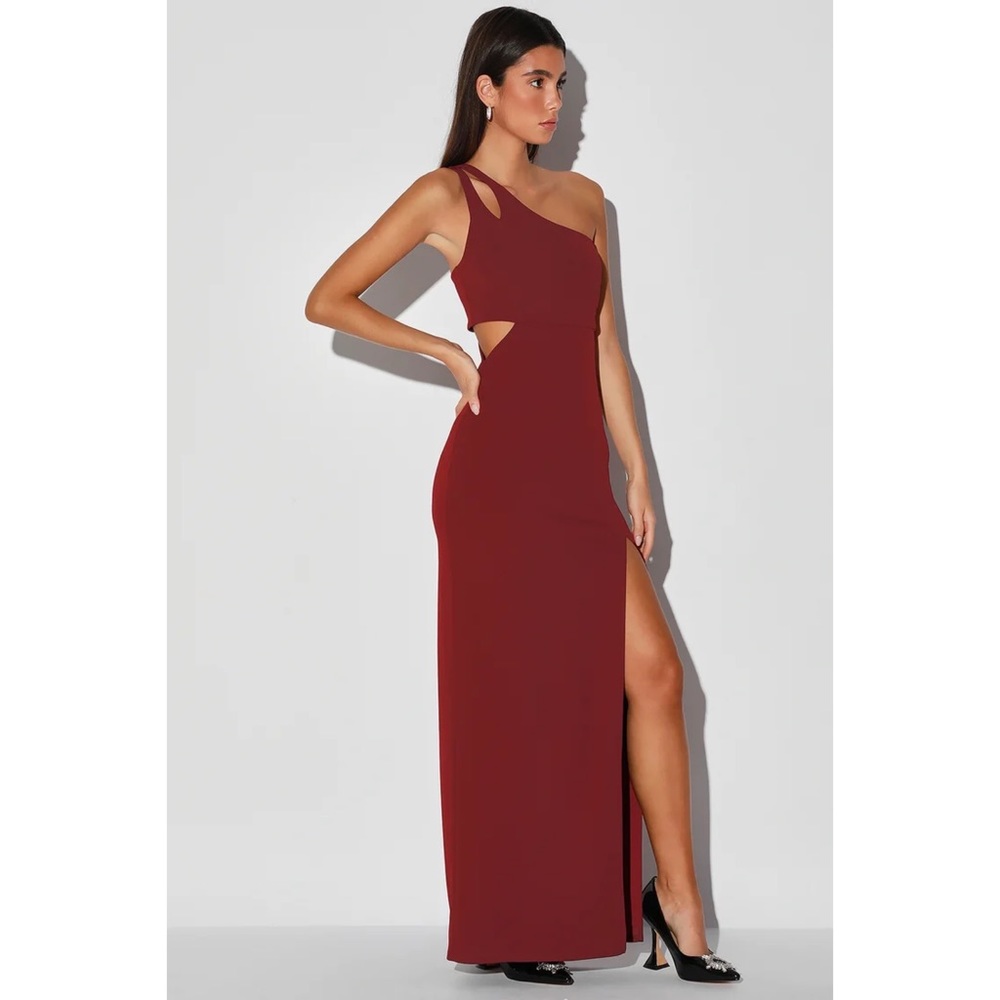 LULU’S SIMPLY BEAUTIFUL ONE SHOULDER DRESS ❤️IN STORES❤️